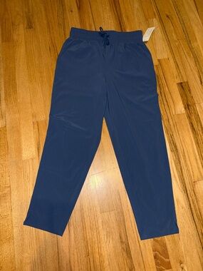 All in motion women’s tapered pant